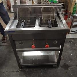 Gas Fryer 7, Surface Finish: Polished Stainless Steel