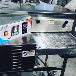 Gas Impinger Conveyor Pizza Oven, Usage/Application: Bakery, Commercial, Hotels & Restaurant