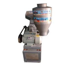 Haldi Grinding Machine 10, Motor Power: 1440 RPM