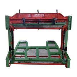 Heavy Duty Treadle Shearing Machine In Rajkot Bhavani Machinetools, Voltage: 230 V AC