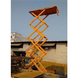 Height Scissor Lift In Delhi Techvos India, Net Lifting Height: 4500 mm