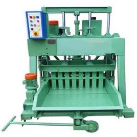 Hydraulic Concrete Block Making Machine 24, Power: 6.5HP