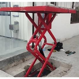 Hydraulic Lifts In Delhi Jet Age Garage Equipments, Installation: Provided