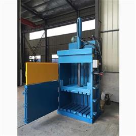 Hydraulic Pet Bottle Baling Press Machine, Automation Grade: Semi-Automatic