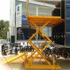 Hydraulic Scissor Lift For Two Wheeler In Coimbatore Isha Engineering And Co, Capacity: 1-2 ton