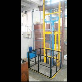 Industrial Electric Goods Lifts, Material: Stainless Steel