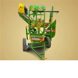 Lift And Hopper Concrete Mixture Machine