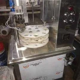 Litchi Juice Filling And Sealing Machine, Automation Grade: Semi-Automatic