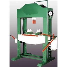 Manual Hydraulic Press Machine 3, Automatic Type: Semi-Automatic