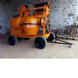 Mechenical Hooper Self Loading, Mixer Type: Hooper