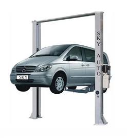 Mild Steel Two Post Car Lift For Servicing 2 4 Tons In Ahmedabad Sky Autotech, Minimum Order Quantity: 1