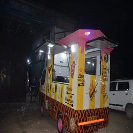 Mobile Food Van In Meerut Venus Motors, No Of Wheels: 4