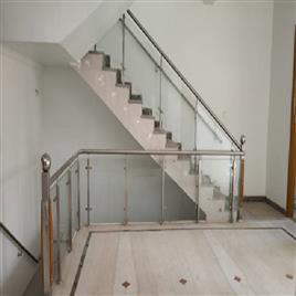 Modern Glass Railing With Ss304 Grade For Residential, Automation Grade: Manual