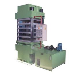 Multi Daylight Rubber Compression Moulding Press In Bengaluru Bharat Hydro Products, Bed Size: 600 x 600 mm