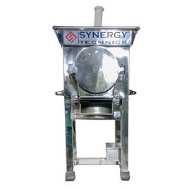 Onion Slicer Commercial Kitchen Equipments, Usage/Application: Commercial