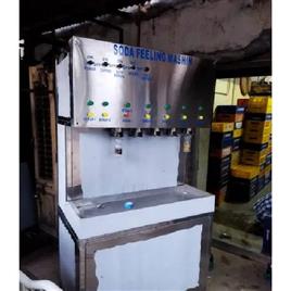 Pet Bottle Soda Filling Machine 4, Voltage: 3000 bottle par day