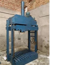 Plastic Bags Baling Machine 2, Electric motor: 5 H.P 3 Phase 1440 RPM