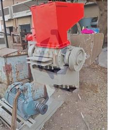 Plastic Scrap Grinder Machine 3, Automation Grade: Automatic