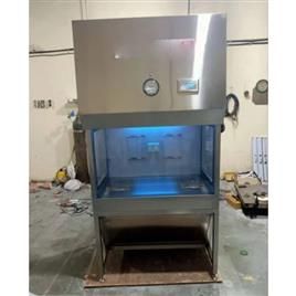 Polished Ss304 Bio Safety Cabinet In Palghar R Air Clean Pharma Equipment