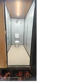 Portable Toilet Cabin 22