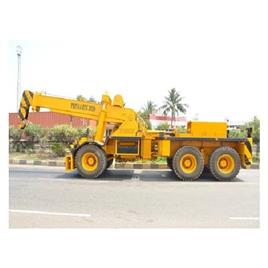 Priyaa Rtx 3030 Hydraulic Mobile Crane, Weight: 30,600 Kgs