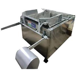 Rectangular Batch Fryer Machine In Noida Azad Hind Mechanical Engineering, Fuel: Gas