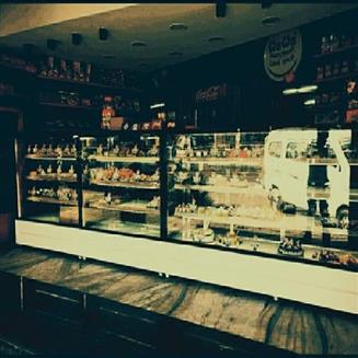 Rectangular Cake Pastry Displays