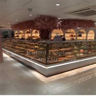 Refrigerated Bakery Display Counter, Brand: Riddhi