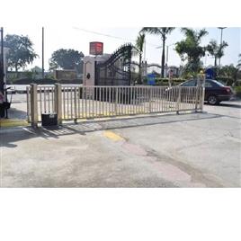 Remote Controlled Sliding Gate 2, Mechanism: Motorized