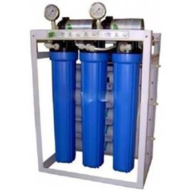 Ro Plant In Bhopal Vivid H2O Solutions, Material: FRP