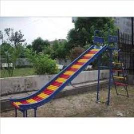 Roller Baby Slide, Ladder Frame: 25 mm pipe frame step