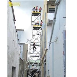 Scaffold Tower Aluminum With Stairway, Height: 1585 mm