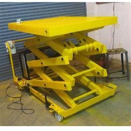 Scissor Lift 13, Working Height: upto 30 feet