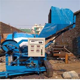 Self Loading Concrete Mixer 4