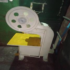 Semi Automatic Chappal Making Machine 2