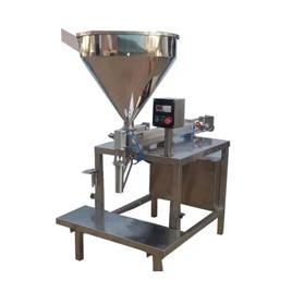 Semi Automatic Liquid Filling Machines 5