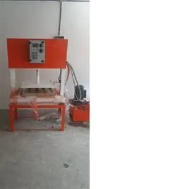 Semi Automatic Scrubber Packing Machine 6