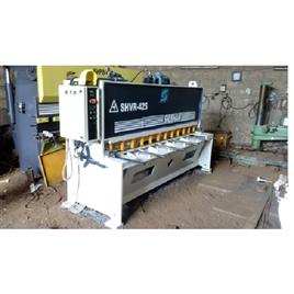 Shearing Hydraulic Shearing Machine In Rajkot Shri Shubham Power Press Shearing Width: upto 4000 mm