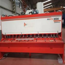 Sheet Metal Shearing Machine In Rajkot Rajesh Machine Tools Private Limited, Max Shear Width: 3000-4000 mm, 2000-3000 mm, 1000-2000 mm