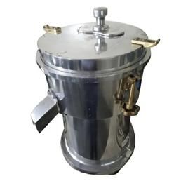 Silver Small Carrot Juicer, Power: 0.5 Hp