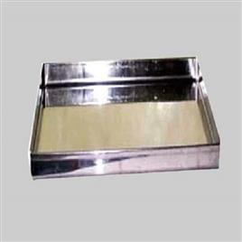 trays