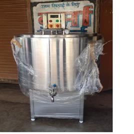 Stainless Steel Bulk Milk Cooling Tanks, Cooling Temperatue: +4 Degreec