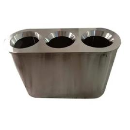 Stainless Steel Silver Trio Dustbin, Capacity: 120 Litre
