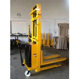 Stk 116 Semi Electric Hydraulic Stacker, Lifting Capacity: 500 kg