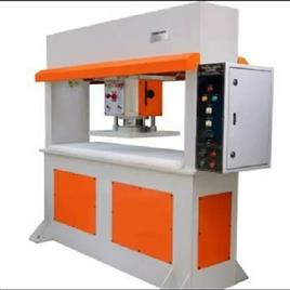 Travelling Head Cutting Machine In Delhi Aradhay Shoe Machinery, Cutting Force: 25 ton