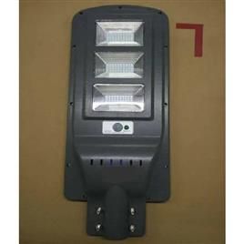 Triple Window Solar Light