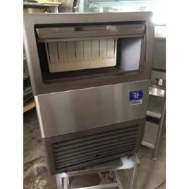 Used Ice Cube Making Machine Monitowoc, Frequency: N,32* C