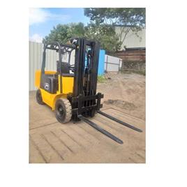 Used Refurbished Diesel Forklift Godrej 3Ton, Accessories: Pallet Lifter