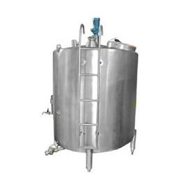 Vertical Milk Storage Tank 4