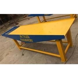 Vibrating Tables 9, Capacity: 1000/ per day